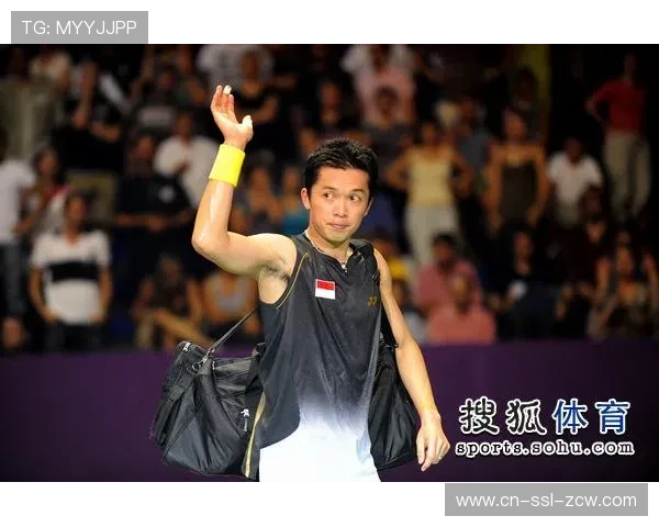 索博斯洛伊任意球直挂死角,克洛普场边振臂欢呼 索博斯洛伊任意球直挂死角,克洛普场边振臂欢呼