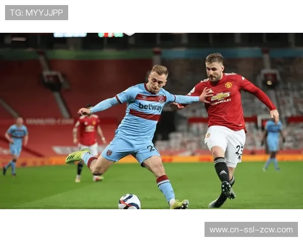 皇家奥维耶多球员跪地庆祝,终结不胜纪录如释重负 皇家奥维耶多球员跪地庆祝,终结不胜纪录如释重负