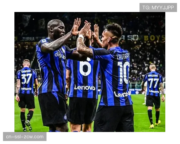 维罗纳对阵萨勒尼塔纳，客队门将扑出关键点球